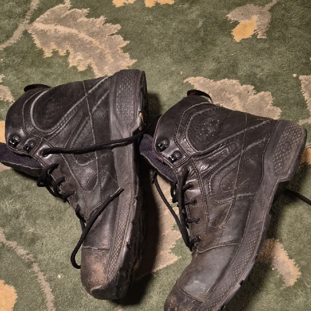 Red Wing Shoes Black Work Boots with Purple Lining